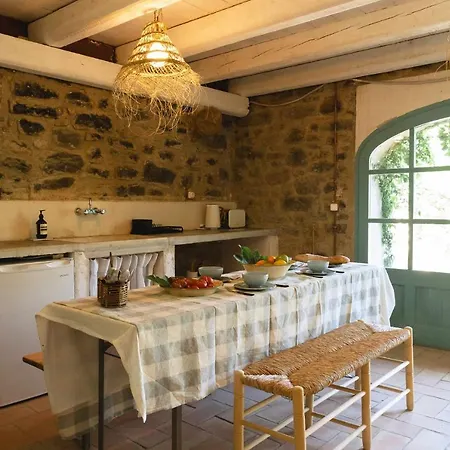 Casa Soleil Casa Principal & Pajar 11 Personas Holiday home Vilopriu